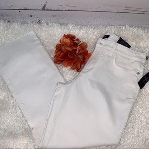NWT NYDJ White Jeans Billie/Mini Bootcut Size 10